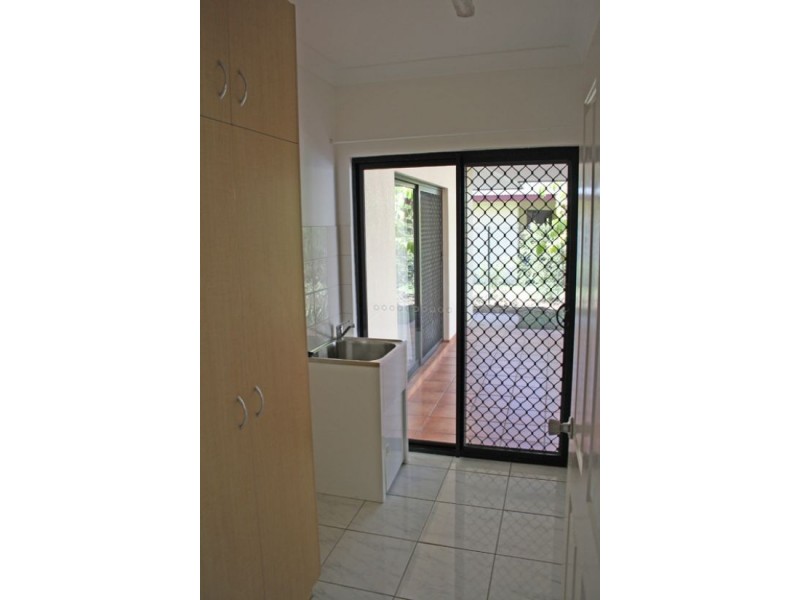 Rosebery NT 0832