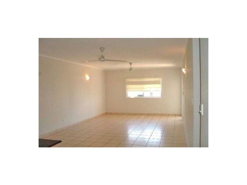 10/82 Woods St, Darwin NT 0800