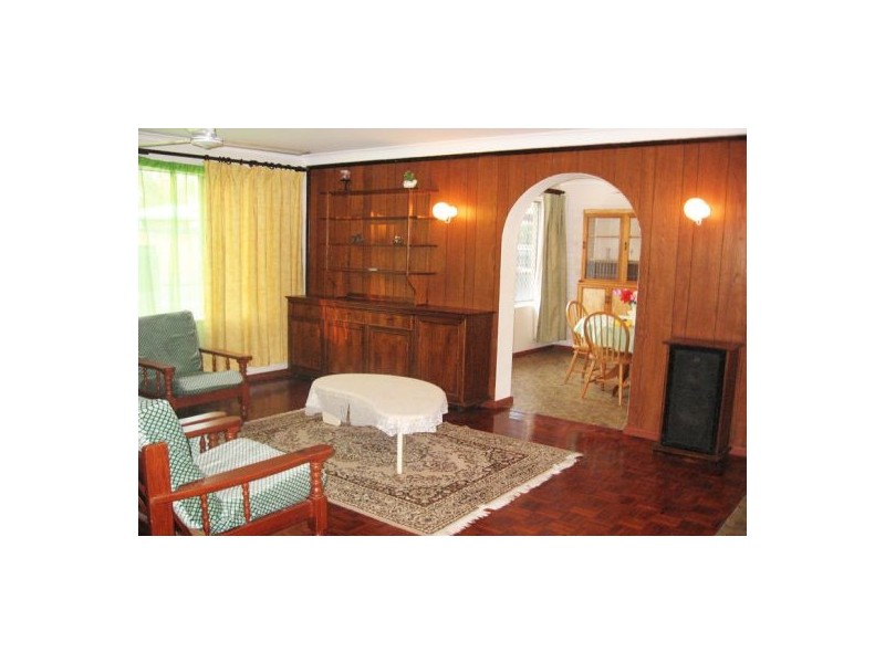 8 Yeadon Cct, Moil NT 0810