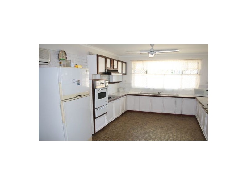 8 Yeadon Cct, Moil NT 0810