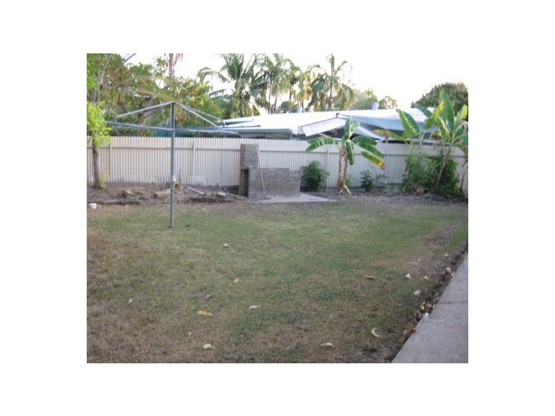 8 Yeadon Cct, Moil NT 0810