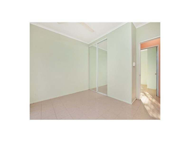 4 Cobham Crt, Moulden NT 0830