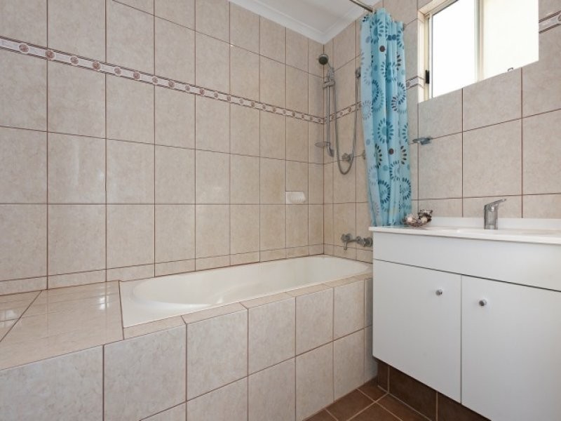16/18 KELSEY CRES, Millner NT 0810