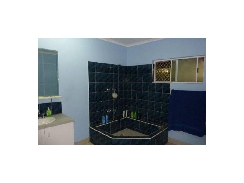 16 CRAWFORD CT, Moulden NT 0830