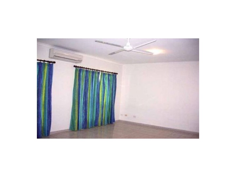 16 CRAWFORD CT, Moulden NT 0830