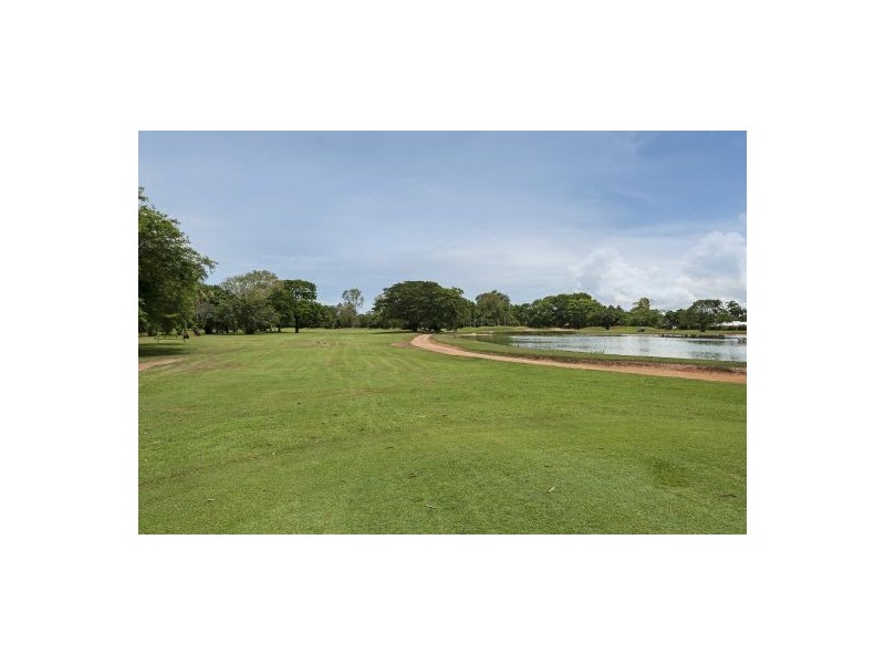 4 HOYLAKE CL, Marrara NT 0812