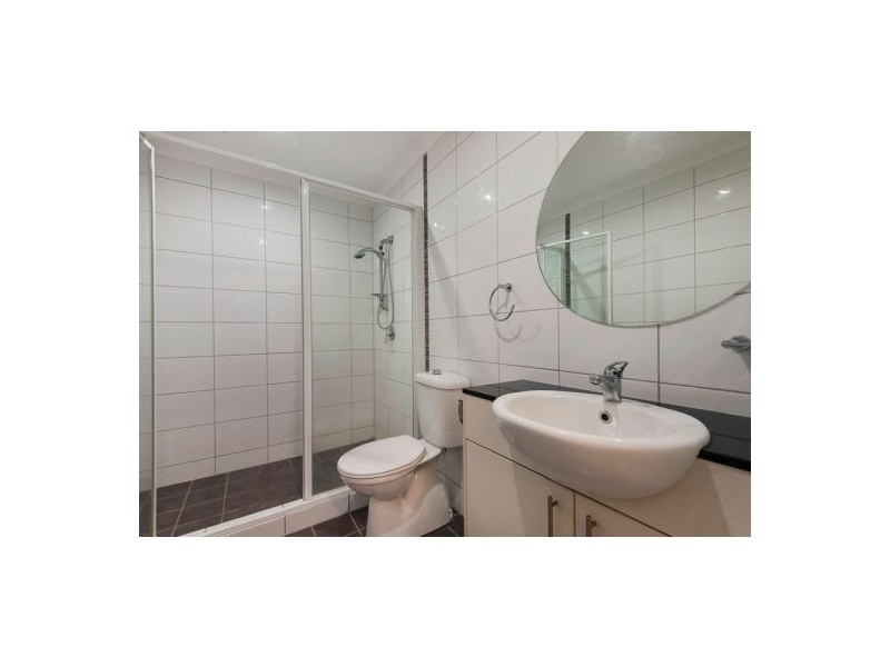 16/3 MANILA PL, Woolner NT 0820