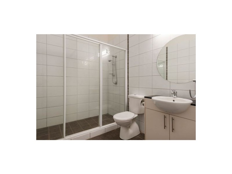 16/3 MANILA PL, Woolner NT 0820