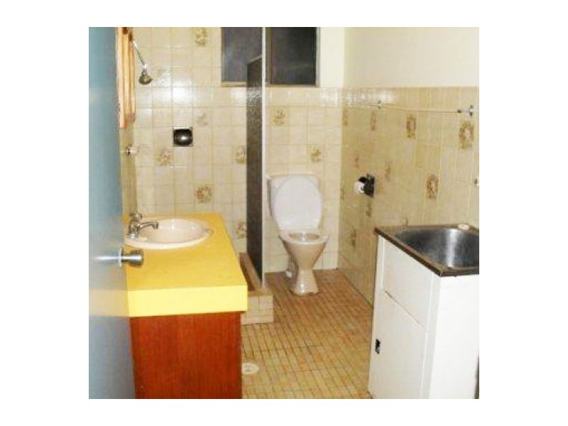 2/2 Paqualin Rd, Malak NT 0812