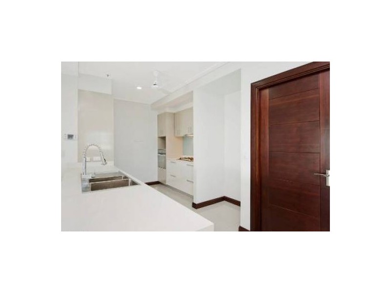 29/29 Woods St, Darwin NT 0800