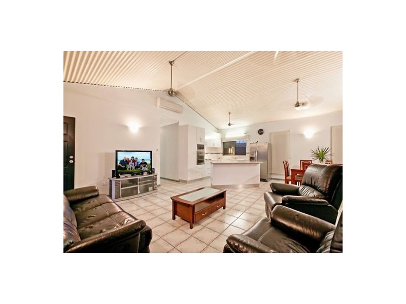 6 Excelsa Crt, Rosebery NT 0832