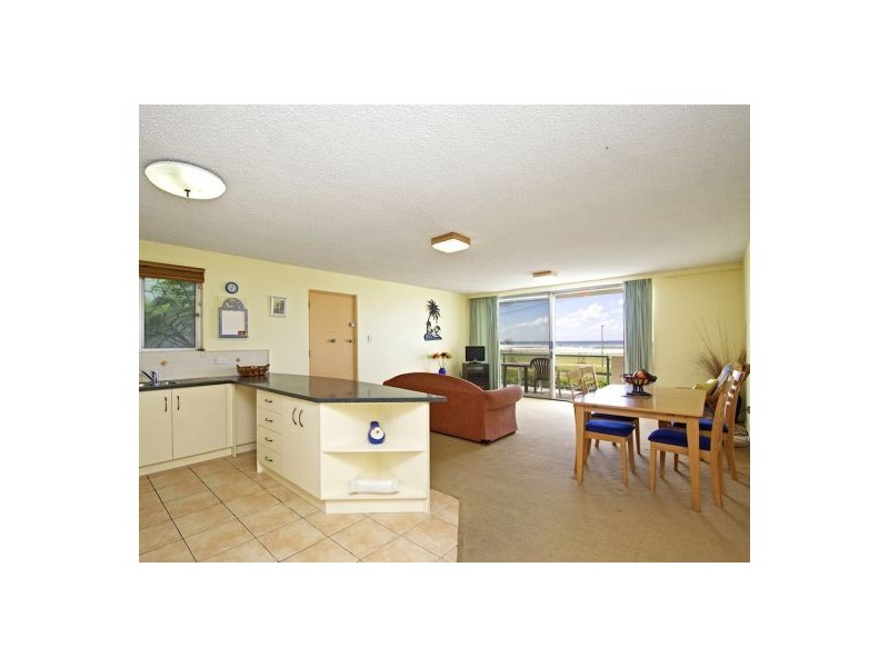 2/4 Musgrave St, Kirra QLD 4225