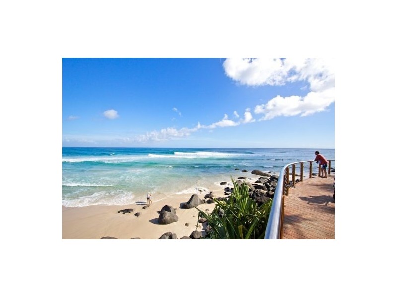 2/7 Coolangatta Rd, Kirra QLD 4225