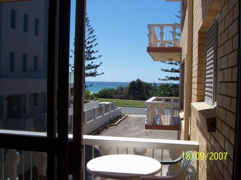 3/110 Pacific Pde, Bilinga QLD 4225