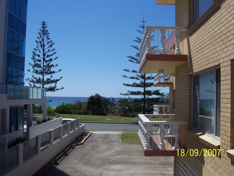 3/110 Pacific Pde, Bilinga QLD 4225