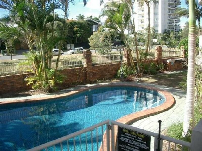 4/15-17 South St, Kirra QLD 4225