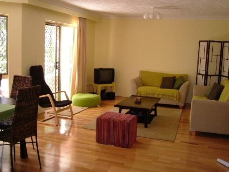 3/15-17 South St, Kirra QLD 4225