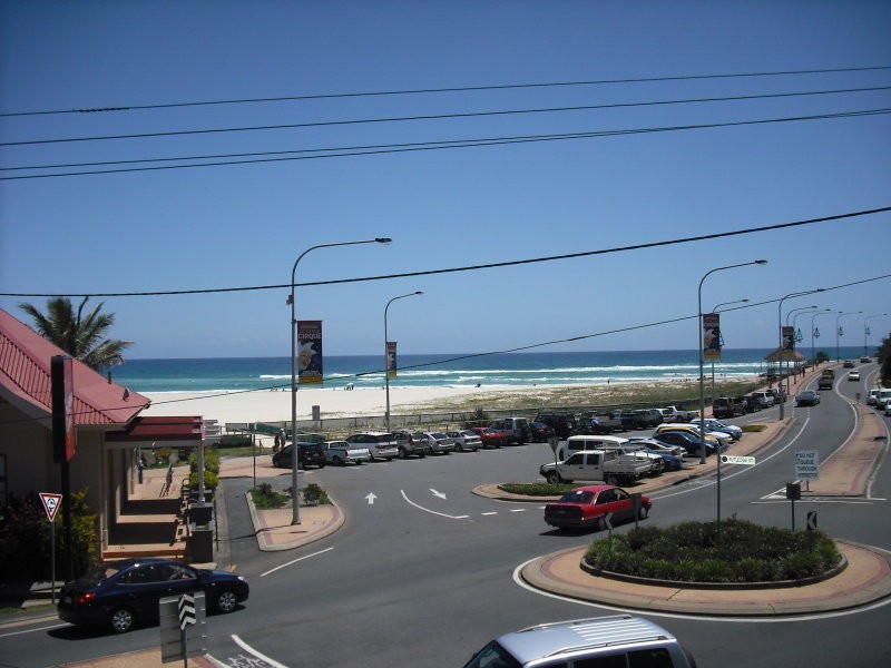 4/20 Marine Pde, Kirra QLD 4225