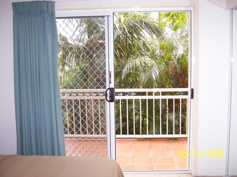 2/12 Douglas Street, Kirra QLD 4225