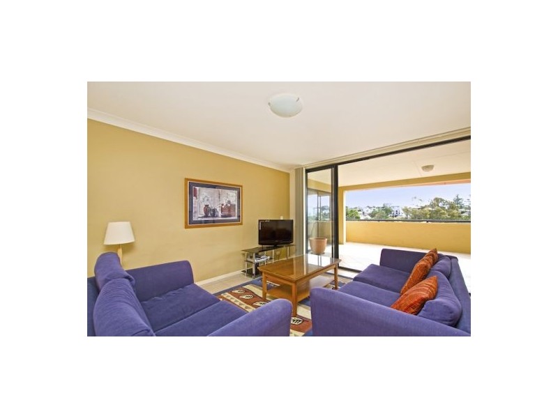 11/33 Dixon St, Coolangatta QLD 4225