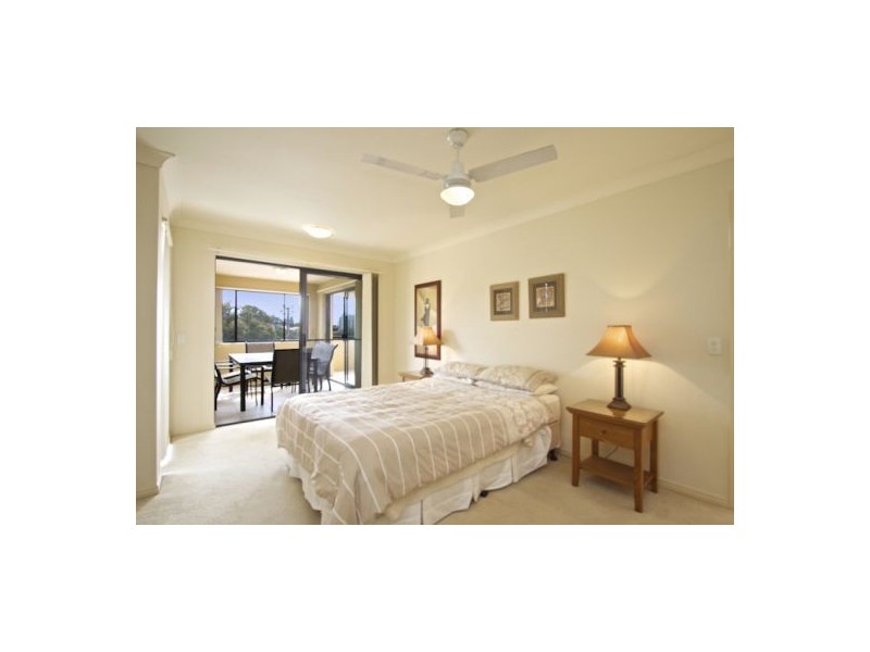 11/33 Dixon St, Coolangatta QLD 4225