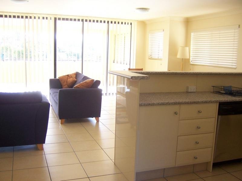 11/33 Dixon St, Coolangatta QLD 4225