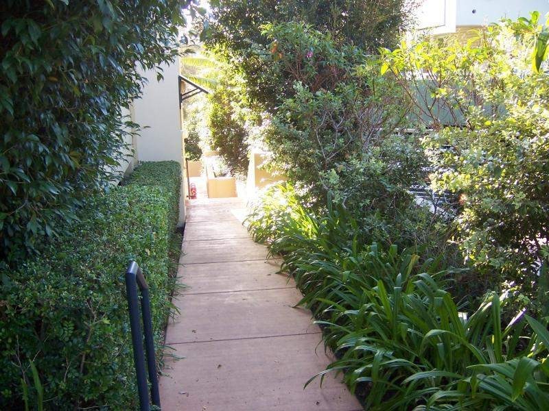 11/33 Dixon St, Coolangatta QLD 4225