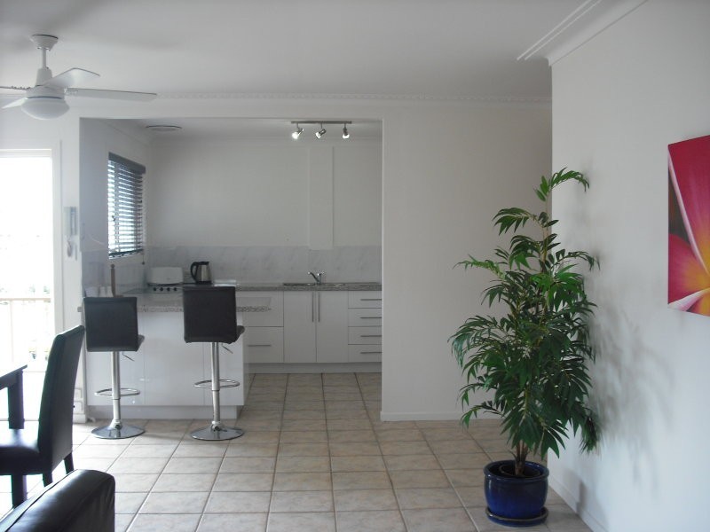 6/16 Pacific Parade, Kirra QLD 4225