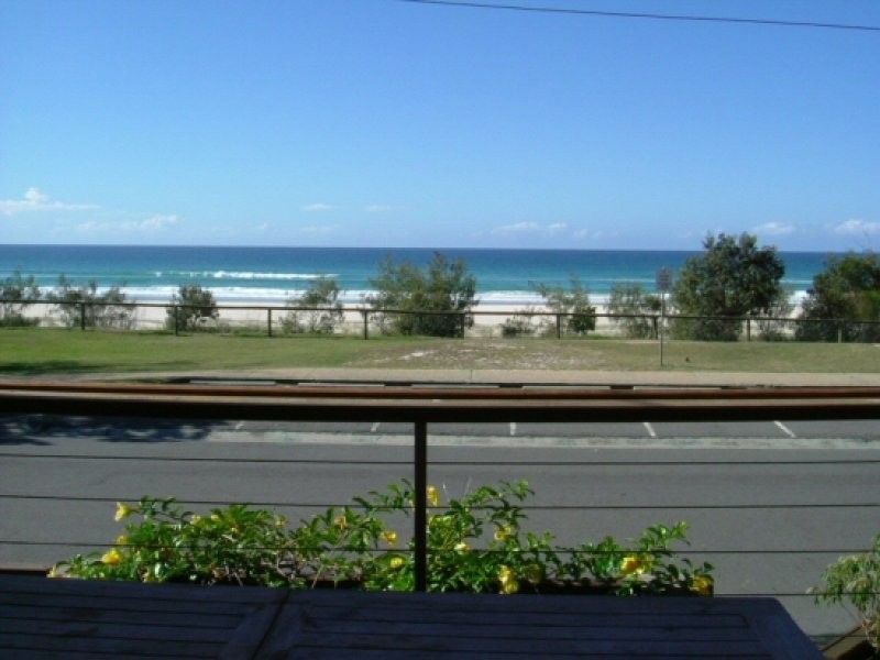 130 Pacific Pde, Kirra QLD 4225