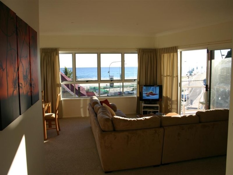 7/20 Marine Pde, Kirra QLD 4225