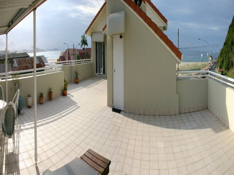 7/20 Marine Pde, Kirra QLD 4225