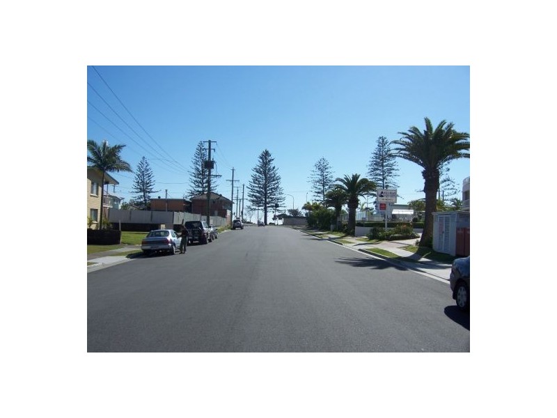 1/9 Douglas St, Kirra QLD 4225