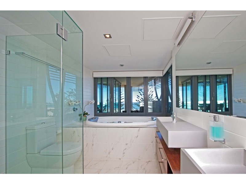 46 Pacific Parade, Kirra QLD 4225