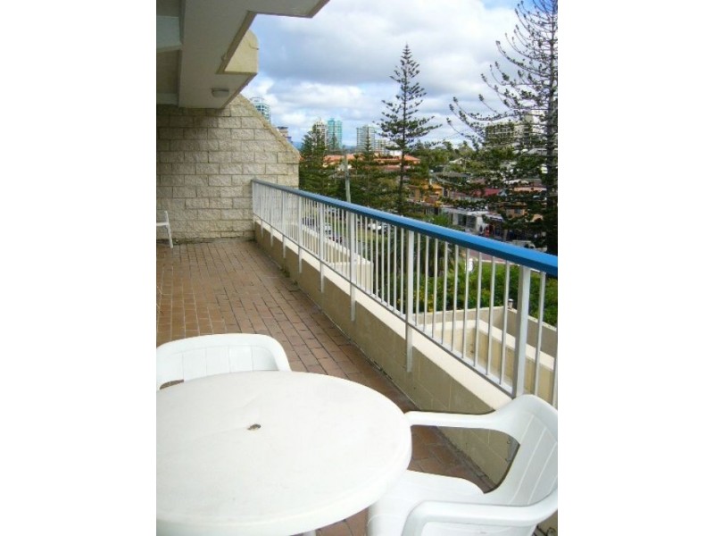 3/22 Boundary St, Rainbow Bay QLD 4225