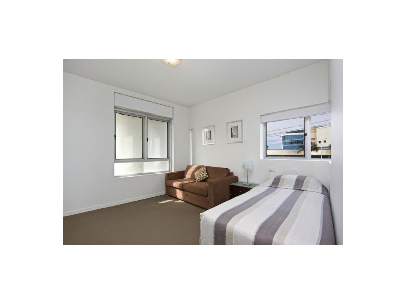 2/128 Marine Pde, Coolangatta QLD 4225