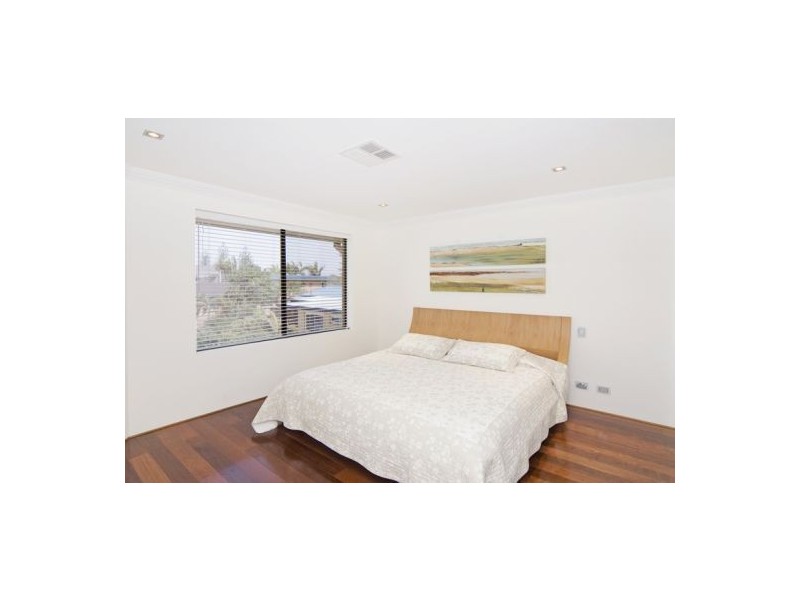 9/271 Golden Four Dve, Bilinga QLD 4225