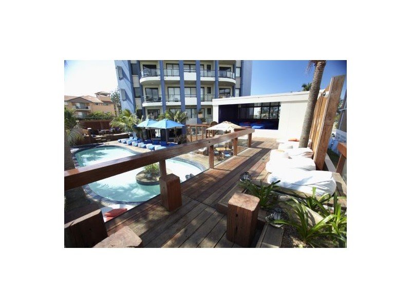 146  Marine Pde – Komune, Coolangatta QLD 4225