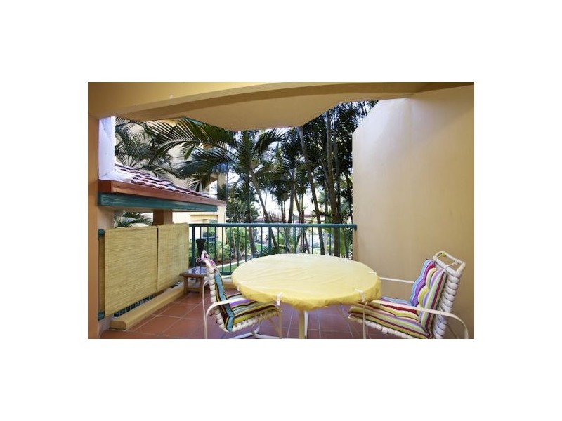 5/27 Dutton St, Coolangatta QLD 4225