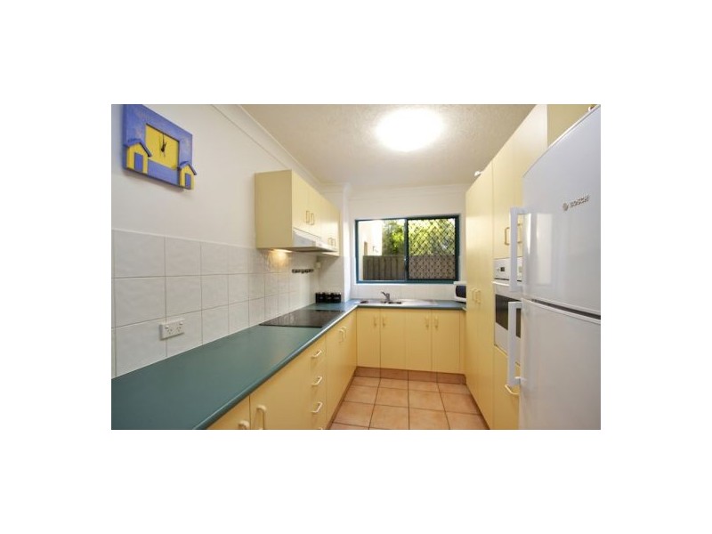 5/27 Dutton St, Coolangatta QLD 4225