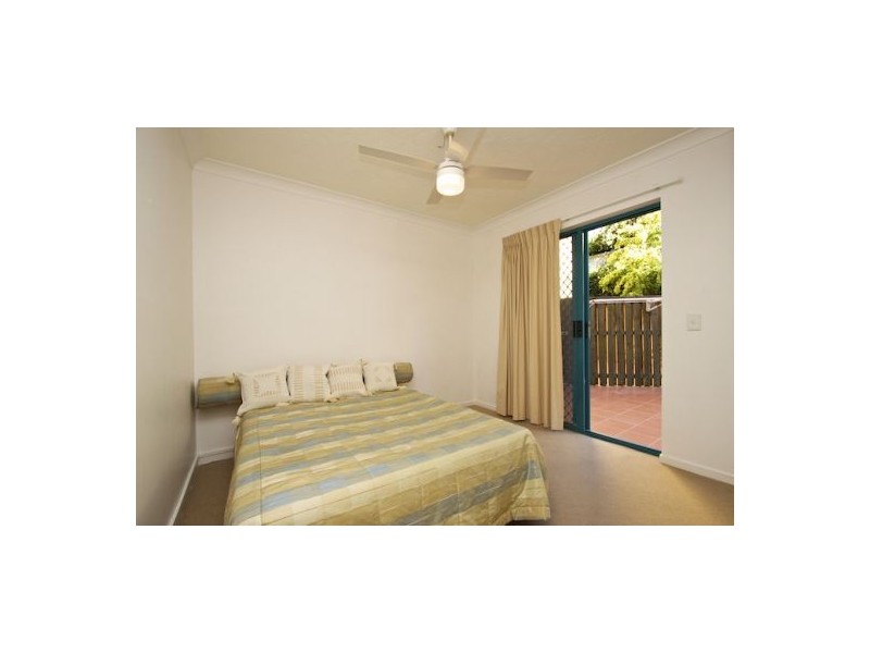 5/27 Dutton St, Coolangatta QLD 4225