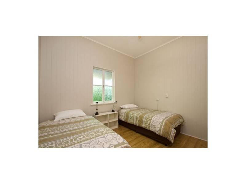 47  McLean St, Coolangatta QLD 4225