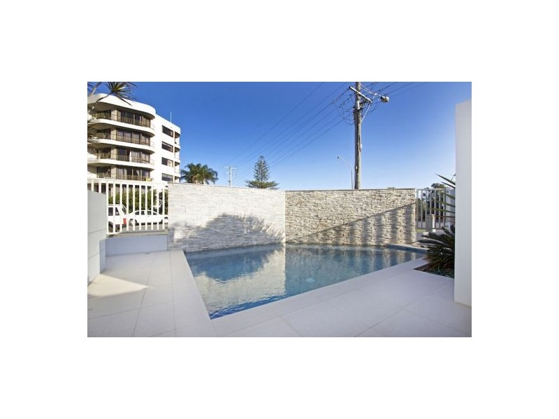 2/389 Golden Four Dve, Tugun QLD 4224