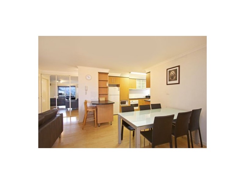 11 “Centre Court’, 34 Musgrave Street, Kirra QLD 4225