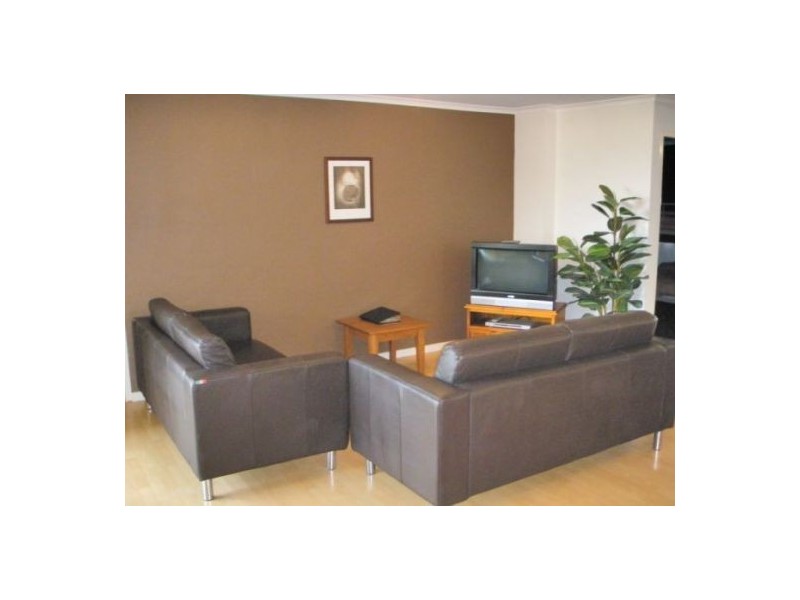 11 “Centre Court’, 34 Musgrave Street, Kirra QLD 4225