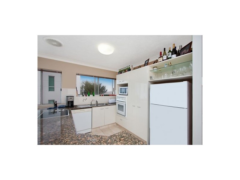 7/6 Tomewin St, Currumbin QLD 4223