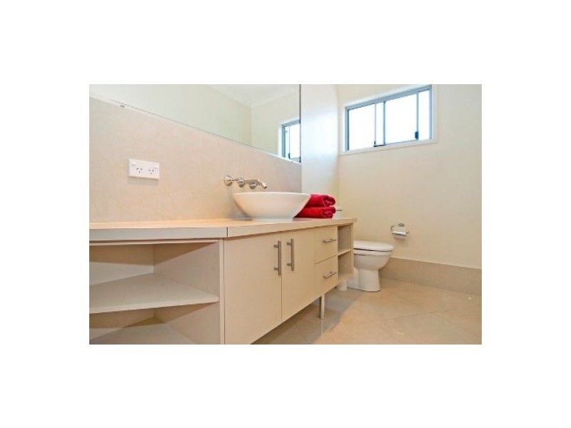 1/13 Lord Street, Kirra QLD 4225