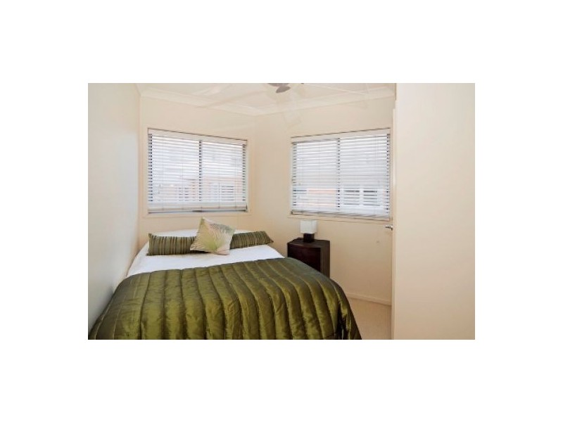 1/13 Lord Street, Kirra QLD 4225