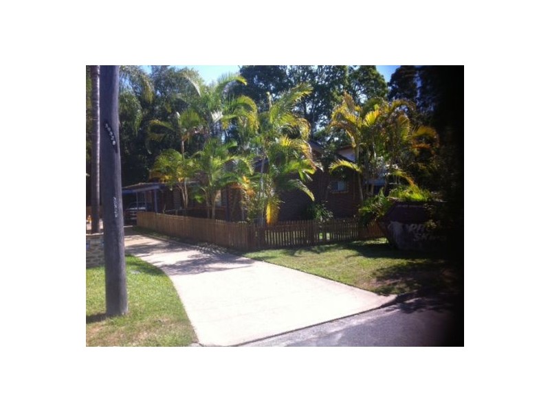 14 Barton Avenue, Southport QLD 4215