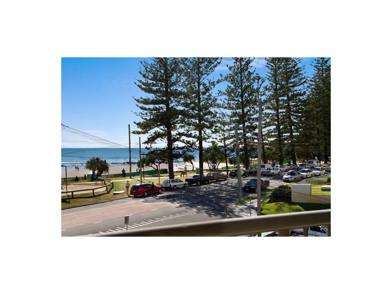 4/3 Ward St “Eden Tower”, Rainbow Bay QLD 4225