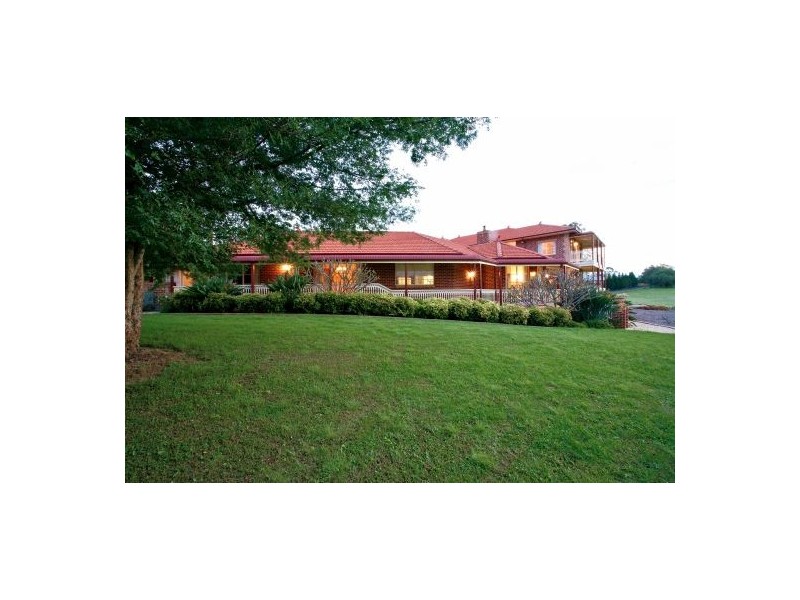 65 Benwerrin Crescent, Grasmere NSW 2570